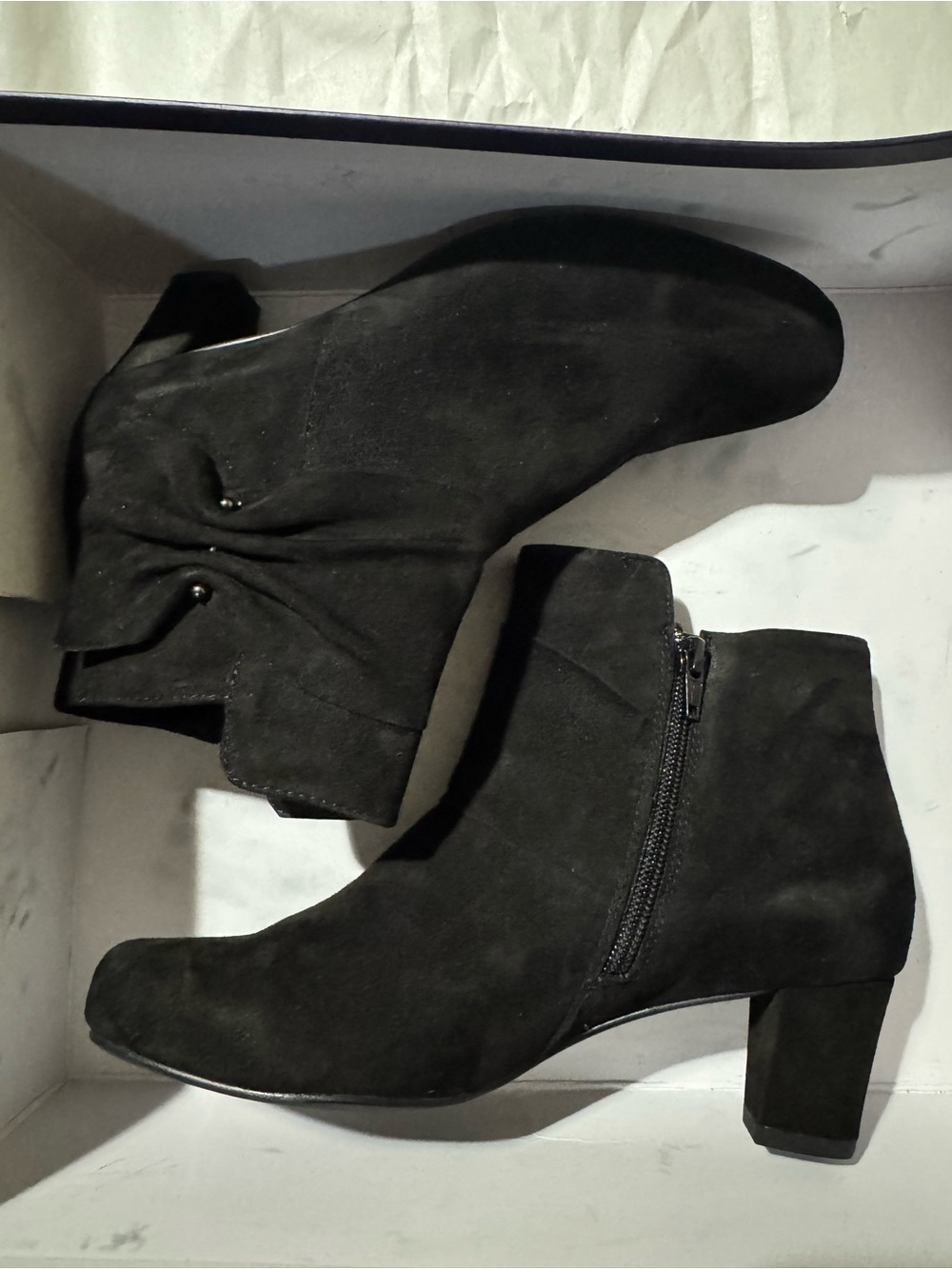 David Tate “Cutey” Womens Suede Gathered Ankle Boots Size 6.5 Black New W/ Box.